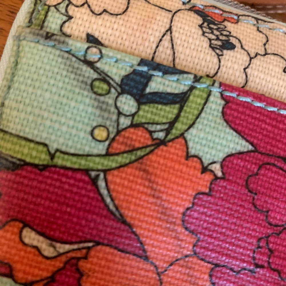 Sakroots Women's Wristlet  Floral Phone Wallet Purse Canvas Faux Leather Strap - Picture 6 of 9
